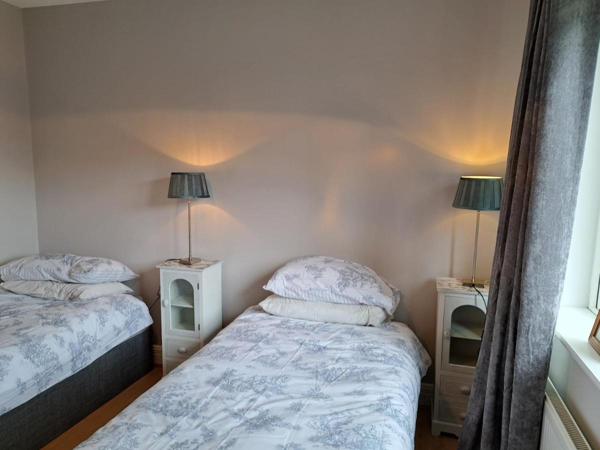 Bed & Breakfast 1 Cartrun Breac N39d7h6 Opposite Rugby Club - The Yellow Door *
